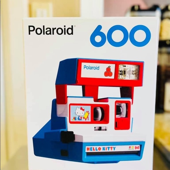 Hello Kitty Polaroid Camera - Picture 7 of 10